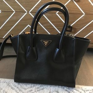 Prada bag **AUTHENTIC***